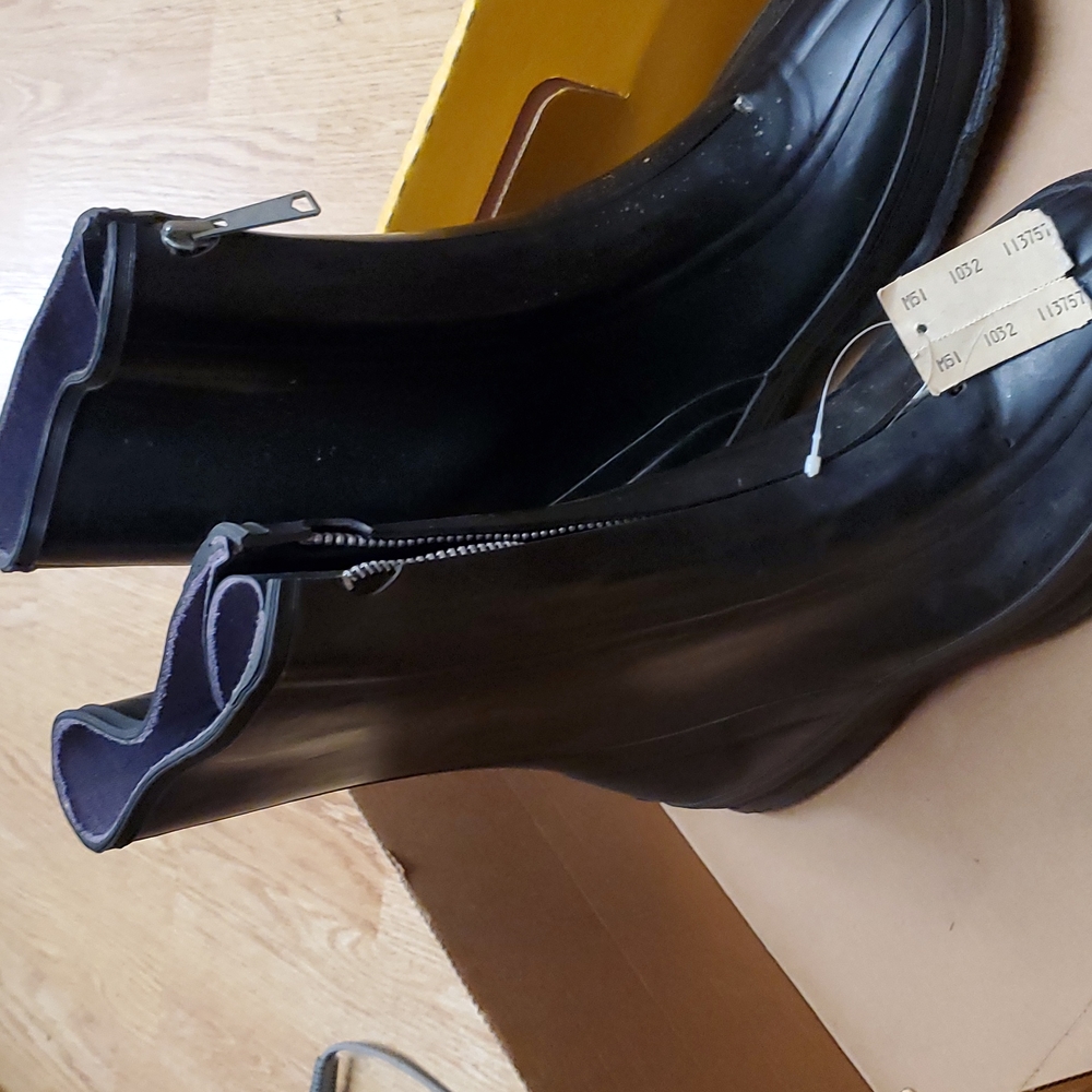 Carolina Rubber Zip Boots Size 7